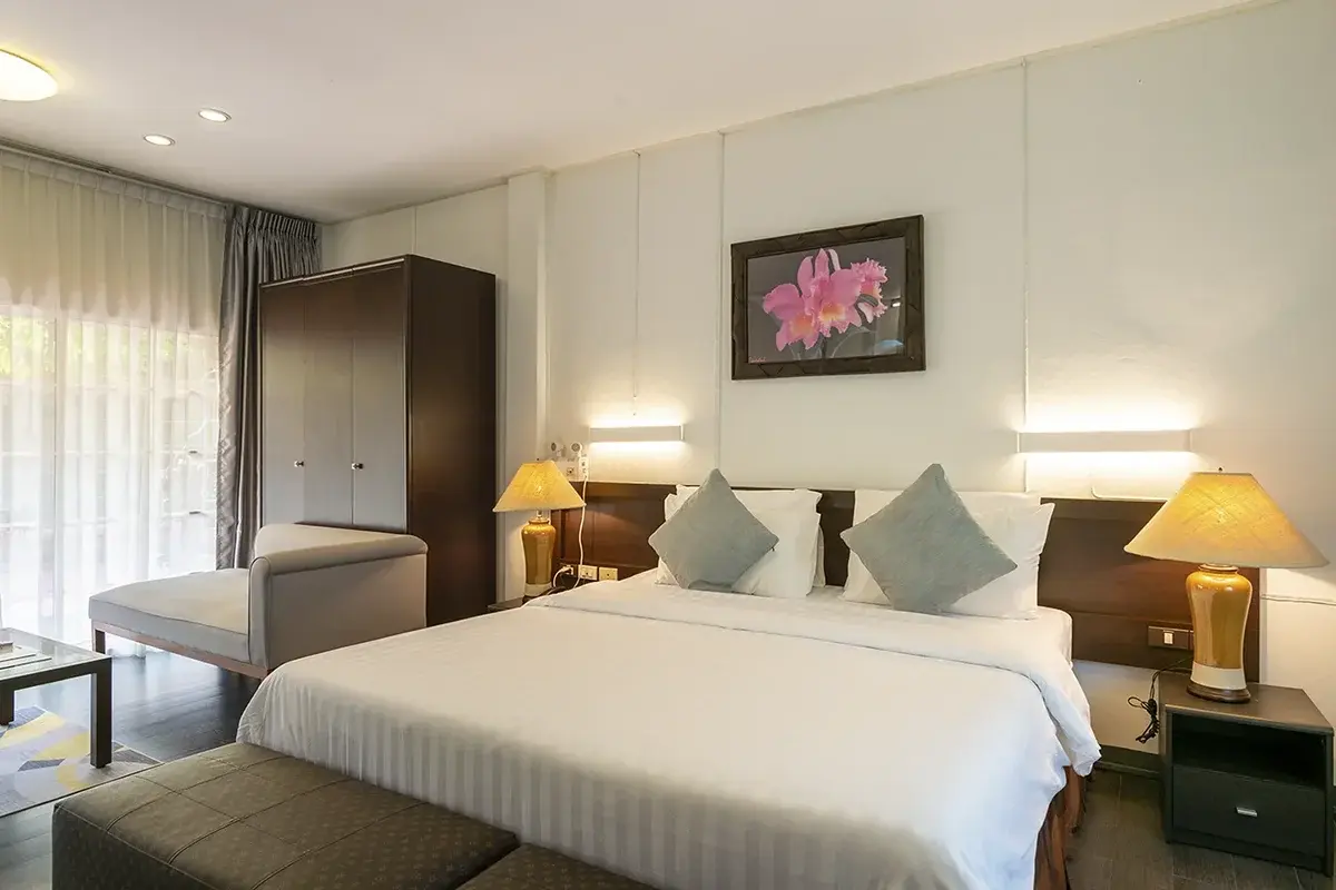 Bangkok Hotel Super Deluxe with Kitchenette